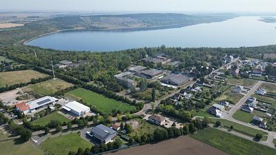 GROßZÜGIGE FLÄCHE FÜR WOHNEN & GEWERBE