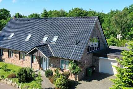 Haus zum Mieten in Fahrdorf 2.290 € 240 m²